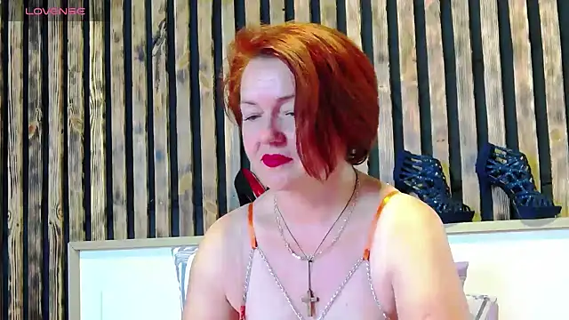 Alis Lovi online show from 11.05.25