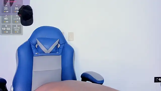 Amberr1 online show from 02.21.25