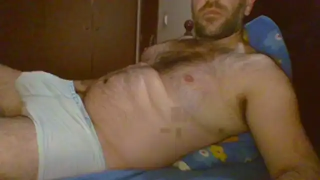 Snapshot of _tuga_man_ chatting on 12.18.25 tuga man online show from 12.18.25