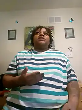 Snapshot of Big_BodyDee chatting on 03.08.25 Big BodyDee online show from 03.08.25