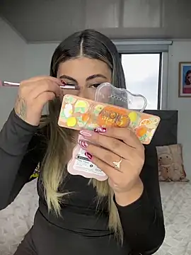 MeganCrow online show from 12.18.25