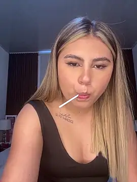 MeganCrow online show from 04.14.26