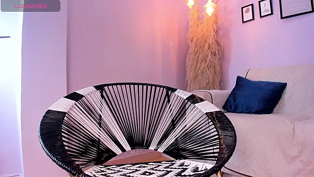 alana rossetti online show from 09.18.25