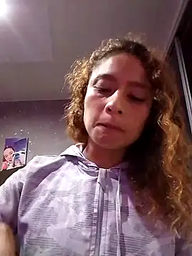 Snapshot of Zoedaniels chatting on 03.12.25 Zoedaniels online show from 03.12.25