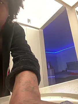 Snapshot of squirmxx10 chatting on 02.05.26 squirmxx10 online show from 02.05.26