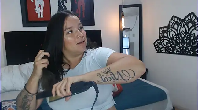 Kristin milk online show from 02.10.25