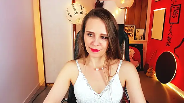 EmiliaBedy online show from 04.15.26