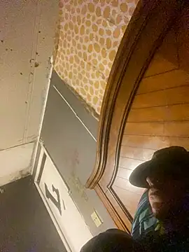 TwoTone1211 online show from 02.22.25