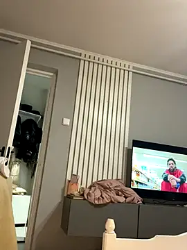 Snapshot of bunnythetailor chatting on 10.09.25 bunnythetailor online show from 10.09.25