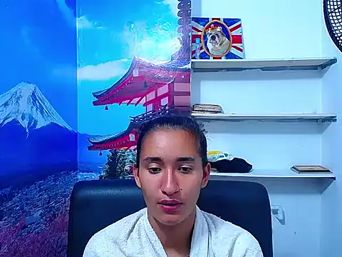 Snapshot of susy_pervertt chatting on 03.21.25 susy pervertt online show from 03.21.25