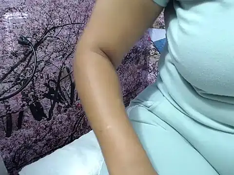 Snapshot of susy_pervertt chatting on 11.16.25 susy pervertt online show from 11.16.25