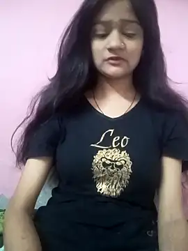 Snapshot of Tanu-00 chatting on 09.24.25 Tanu-00 online show from 09.24.25