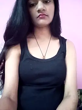 Snapshot of Tanu-00 chatting on 10.19.25 Tanu-00 online show from 10.19.25