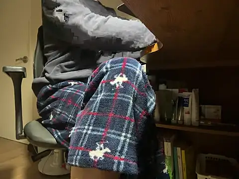 Snapshot of Phil_6677 chatting on 02.01.26 Phil 6677 online show from 02.01.26