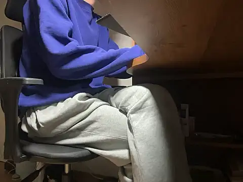 Snapshot of Phil_6677 chatting on 02.06.26 Phil 6677 online show from 02.06.26