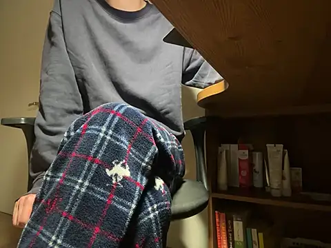 Snapshot of Phil_6677 chatting on 02.08.26 Phil 6677 online show from 02.08.26