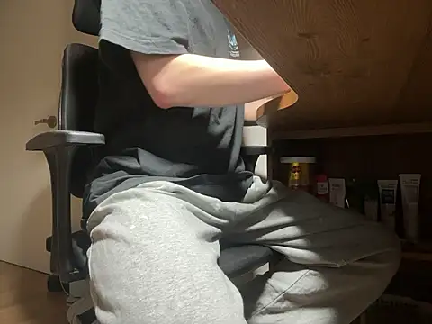 Snapshot of Phil_6677 chatting on 02.23.26 Phil 6677 online show from 02.23.26