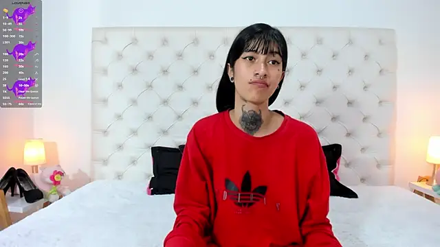 Snapshot of esmeralda06 chatting on 03.20.25 esmeralda06 online show from 03.20.25