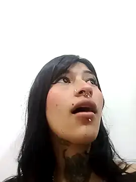 Snapshot of esmeralda06 chatting on 09.17.25 esmeralda06 online show from 09.17.25