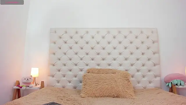 Snapshot of esmeralda06 chatting on 09.27.25 esmeralda06 online show from 09.27.25