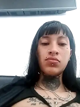 Snapshot of esmeralda06 chatting on 10.08.25 esmeralda06 online show from 10.08.25