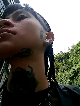 Snapshot of esmeralda06 chatting on 11.21.25 esmeralda06 online show from 11.21.25