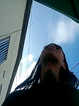 Snapshot of esmeralda06 chatting on 12.17.25 esmeralda06 online show from 12.17.25