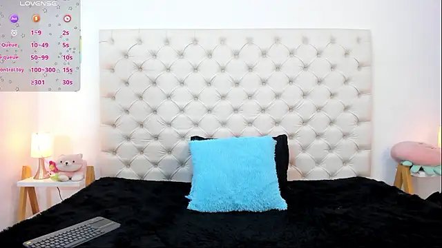 Snapshot of esmeralda06 chatting on 02.12.26 esmeralda06 online show from 02.12.26