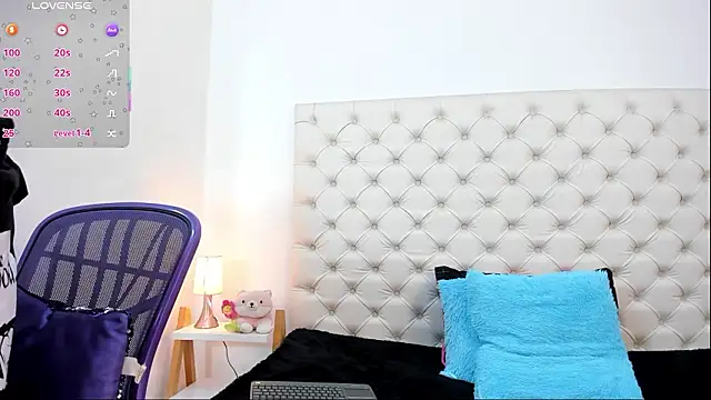 Snapshot of esmeralda06 chatting on 02.16.26 esmeralda06 online show from 02.16.26