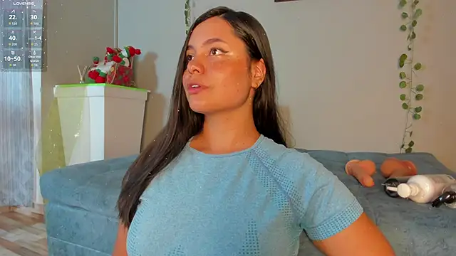 Snapshot of evaa_greey chatting on 12.15.25 evaa greey online show from 12.15.25