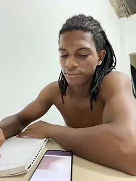 Snapshot of SlykaandpettterX chatting on 11.26.25 SlykaandpettterX online show from 11.26.25