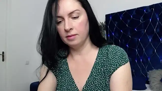 JacquelineElle online show from 02.03.25