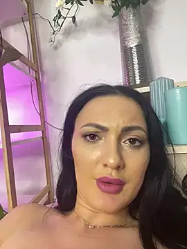 RaisaSalvi online show from 02.20.25