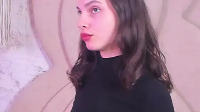 Snapshot of GIGI_DAV chatting on 02.13.25 GIGI DAV online show from 02.13.25