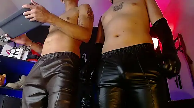 Snapshot of AngeloColleen chatting on 02.20.25 AngeloColleen online show from 02.20.25