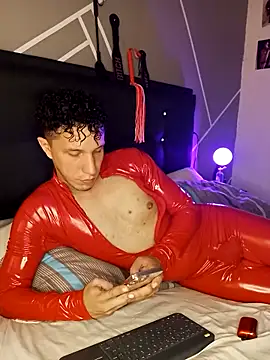 Snapshot of AngeloColleen chatting on 10.15.25 AngeloColleen online show from 10.15.25