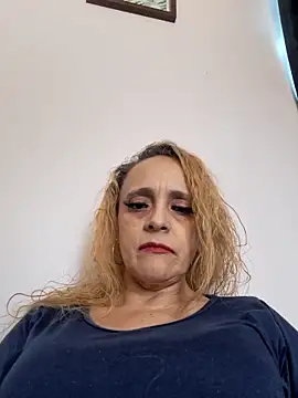 VICTORIAHANK  online show from 02.25.26