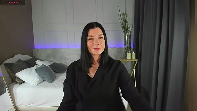MonicaCheerful online show from 01.28.25