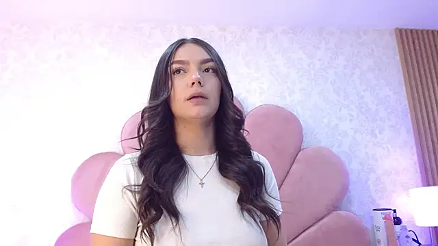 ElhaThomson online show from 11.22.25