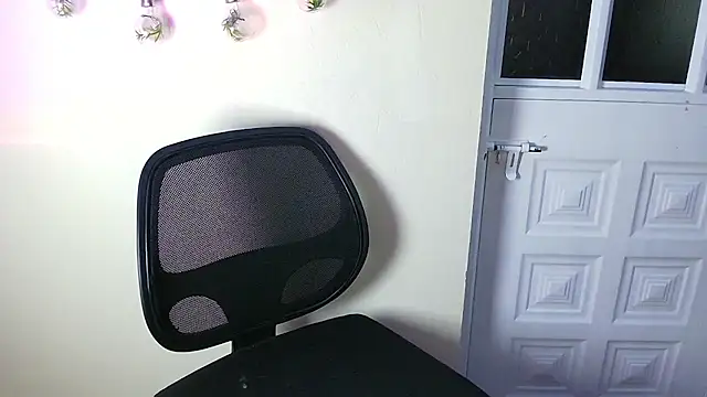 Lya1 ch online show from 10.28.25