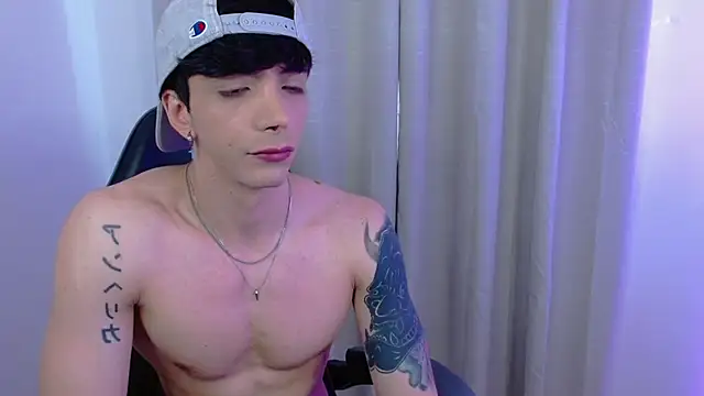 H3ll B0I online show from 10.10.25