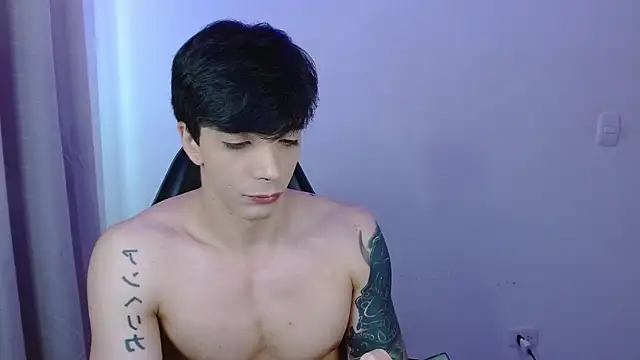 H3ll B0I online show from 04.21.26