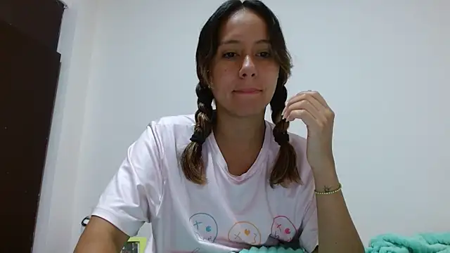 venus11 online show from 09.24.25