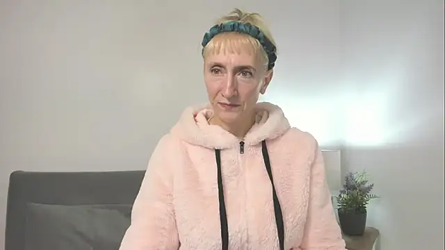 MargaretMilf69 online show from 10.16.25