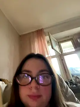 DearAlise online show from 11.10.25