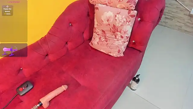 AlexxaSmall online show from 09.11.25