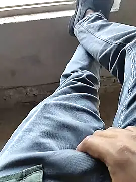 Snapshot of xmanrawan2 chatting on 02.15.25 xmanrawan2 online show from 02.15.25