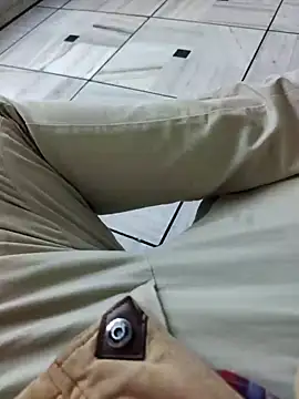 Snapshot of xmanrawan2 chatting on 02.21.25 xmanrawan2 online show from 02.21.25