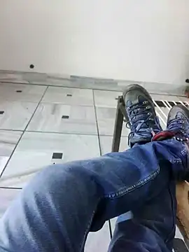 Snapshot of xmanrawan2 chatting on 02.22.25 xmanrawan2 online show from 02.22.25