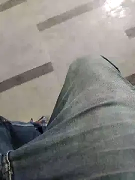 Snapshot of xmanrawan2 chatting on 02.22.25 xmanrawan2 online show from 02.22.25